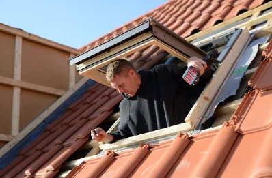 Pose de fenêtres de toit Velux à Trégastel